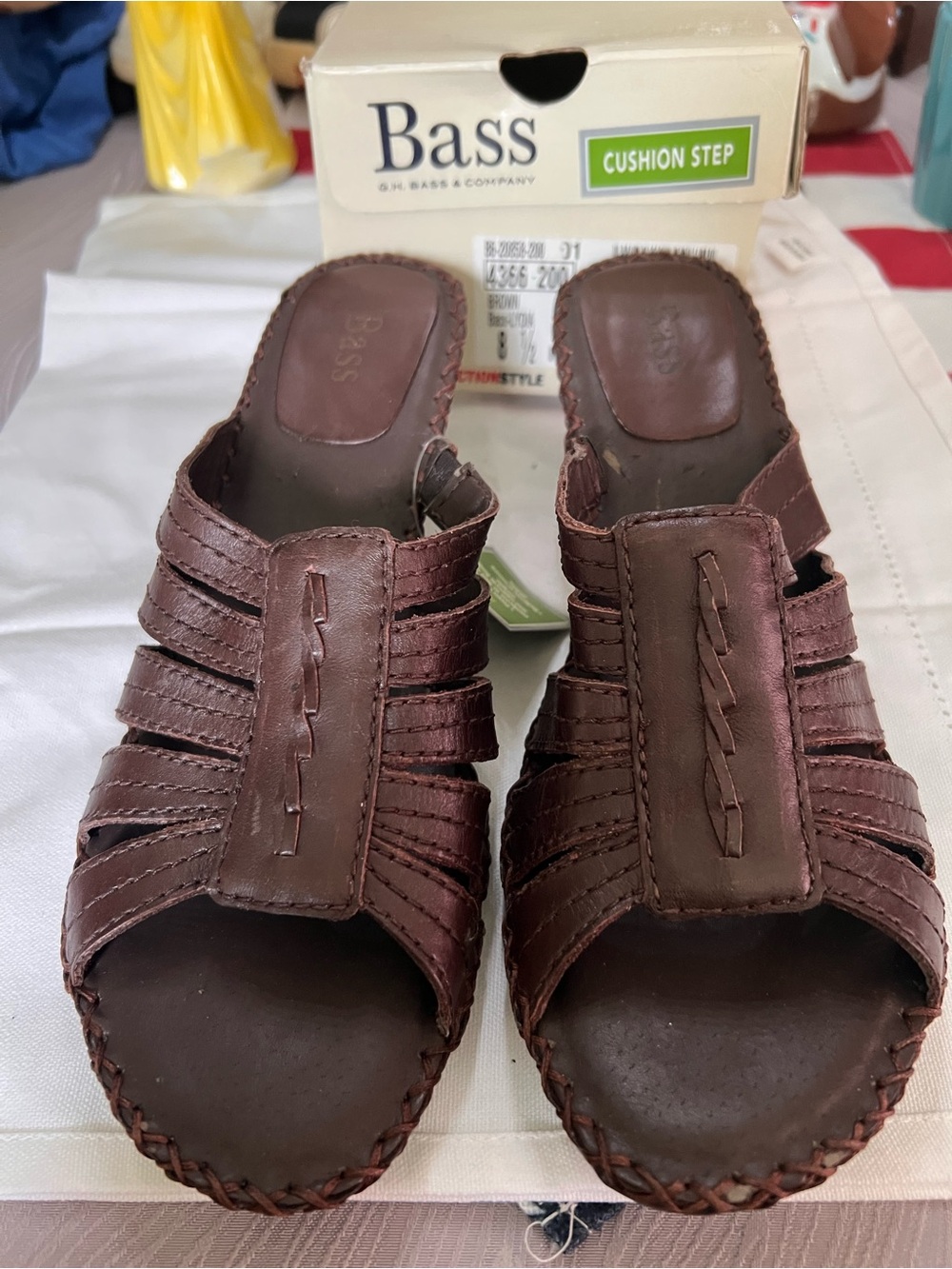 NIB Bass Cushion Step Brown Leather Slide Sandals Size 8.5 M Comfort Shoes